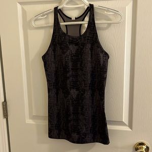 Under Armour textured print workout tank top. Racerback. Size S.